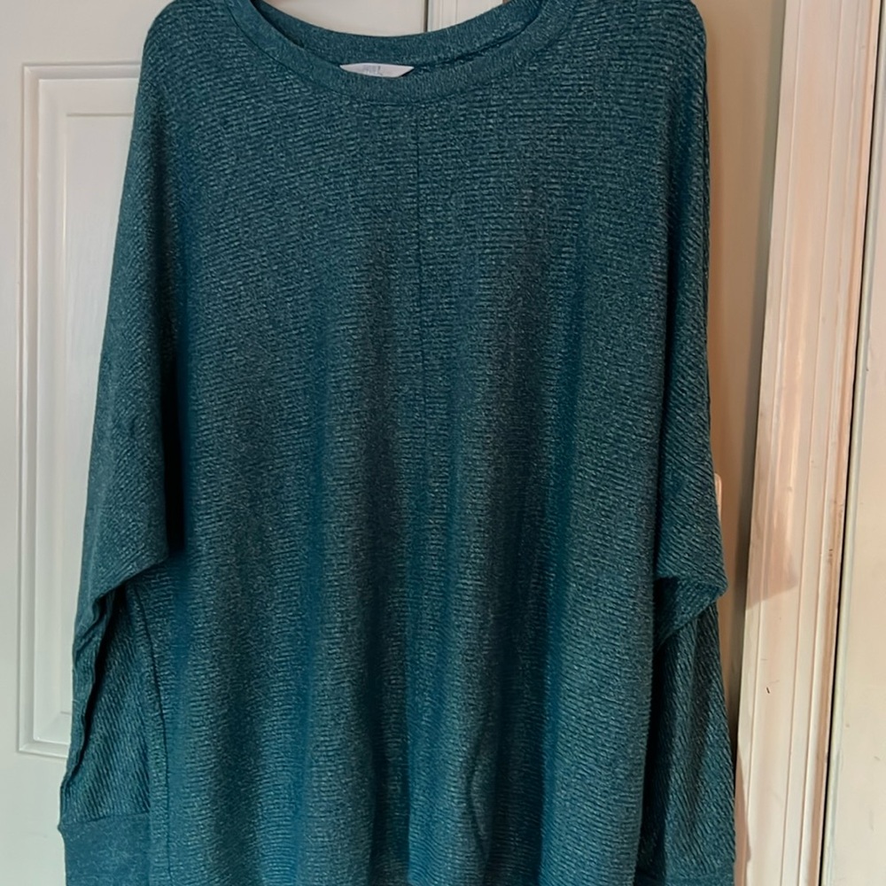 Turquoise shirt long sleeve